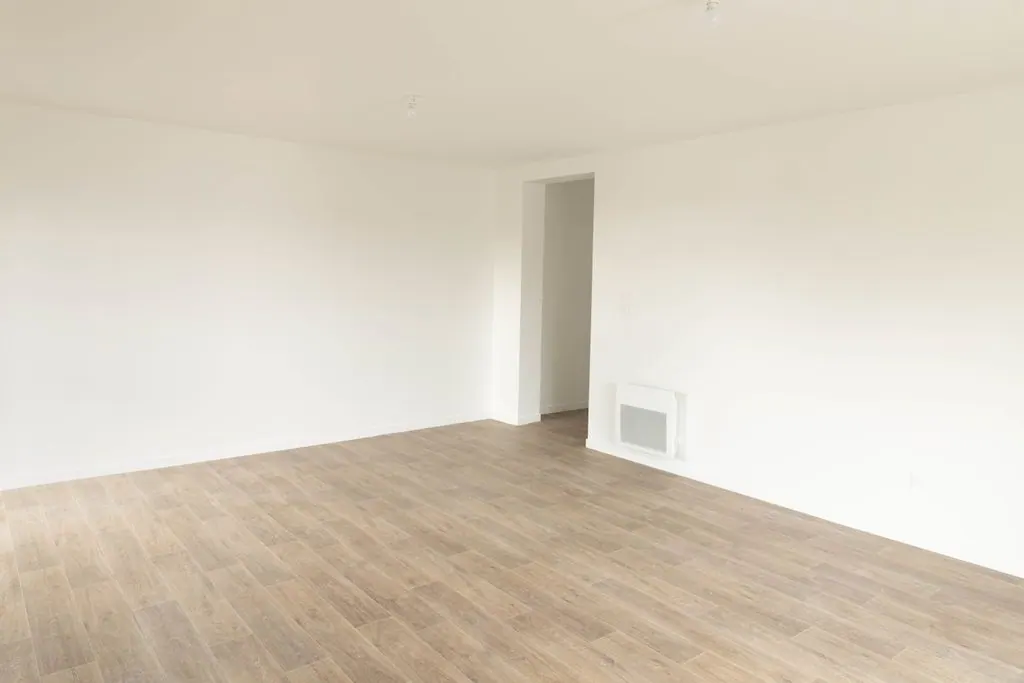 Une chambre lumineuse, appartement T3 à Agen